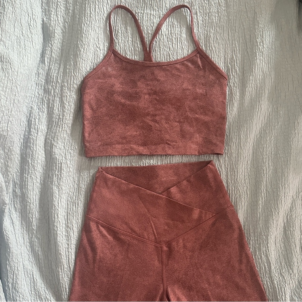 Offline Rust Leggings and Crop Top Set - Picture 4 of 4